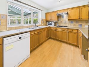 Kitchen- click for photo gallery